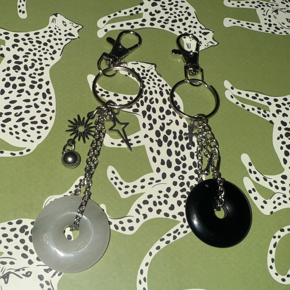 (1) Gemstone Keychain Bagcharm Charms - Handmade - Picture 2 of 5